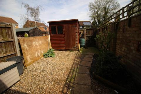2 bedroom semi-detached house to rent, Hunt Road, Earls Colne