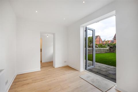3 bedroom semi-detached house for sale, Washington Avenue, Darlington