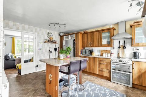 115 Boarshaw Road, Middleton, Manchester, M24 6AP