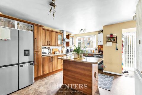 115 Boarshaw Road, Middleton, Manchester, M24 6AP