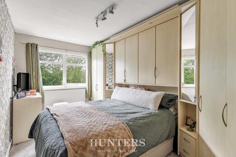 115 Boarshaw Road, Middleton, Manchester, M24 6AP
