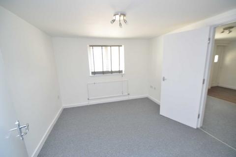 1 bedroom maisonette to rent, Queensway, Milton Keynes MK2