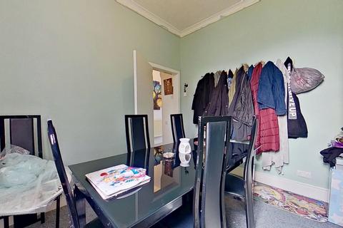 10 Robins Lane, Barry, CF63 1QS