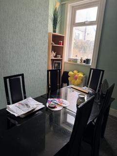 10 Robins Lane, Barry, CF63 1QS