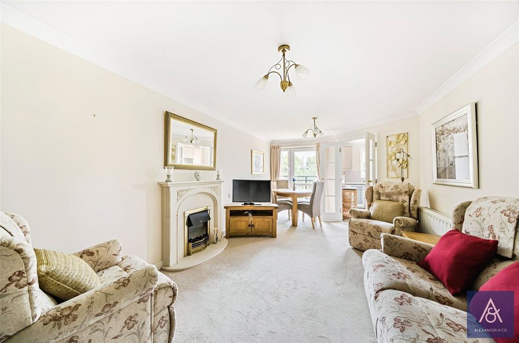 Living/Dining Room