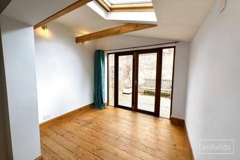 24 Earls Road, Southampton, SO14 6SH