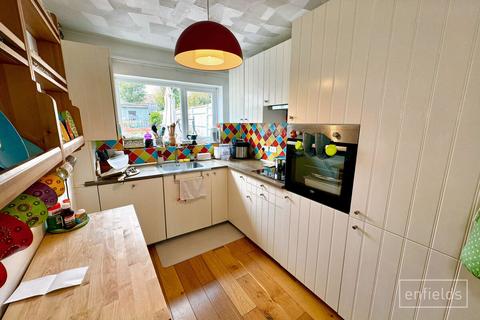 3 bedroom semi-detached house for sale, Southampton SO16