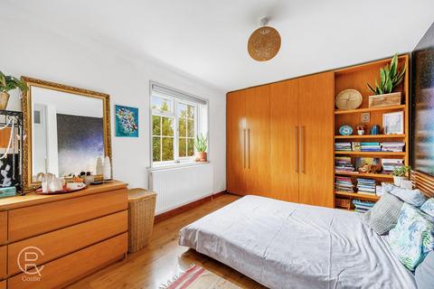 undefined, Westcott Crescent, London, W7
