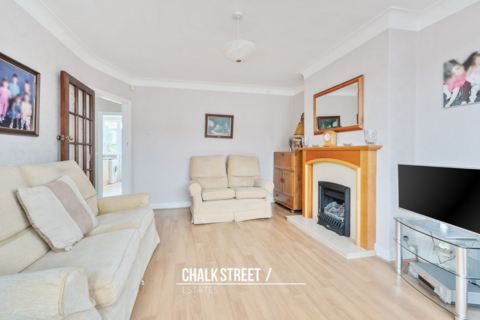 3 bedroom semi-detached house for sale, Pettits Lane, Romford, RM1