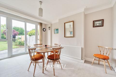 3 bedroom semi-detached house for sale, Pettits Lane, Romford, RM1