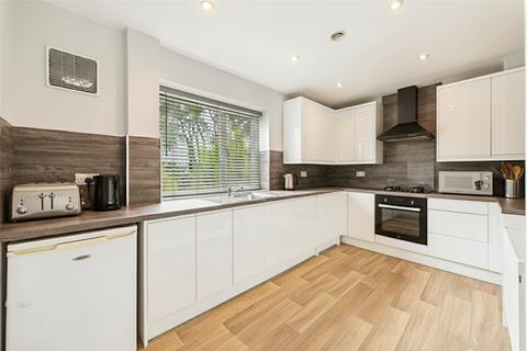 2 bedroom maisonette for sale, Fernhill Road, Farnborough, Hampshire, GU14