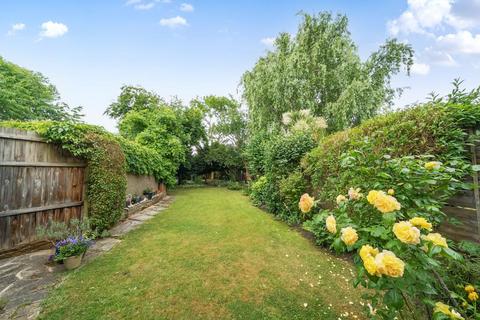 undefined, Lyndhurst Avenue,  Mill Hill,  NW7
