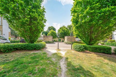 4 Brigade Place, Caterham, CR3 5ZU