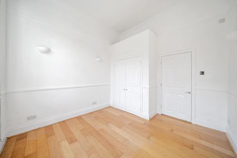4 Brigade Place, Caterham, CR3 5ZU