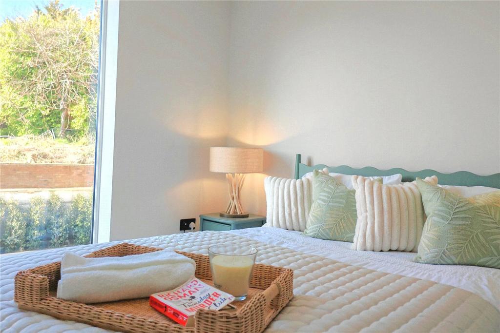 Bedroom 2 Cameo