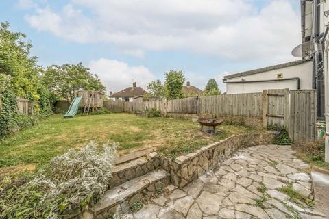 4 Rockhampton Close, London, SE27 0NG