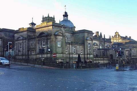 Retail property (high street) to rent, Crescent Rd Harrogate HG1 2WJ