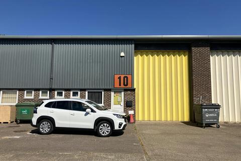 Warehouse to rent, Saville Rd Peterborough PE3 7PR