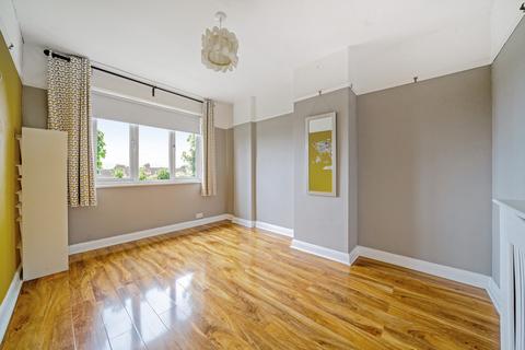 307 Westmount Road, Eltham, London, SE9 1NR