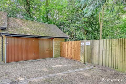 undefined, Honeypot Lane, Stock, CM4