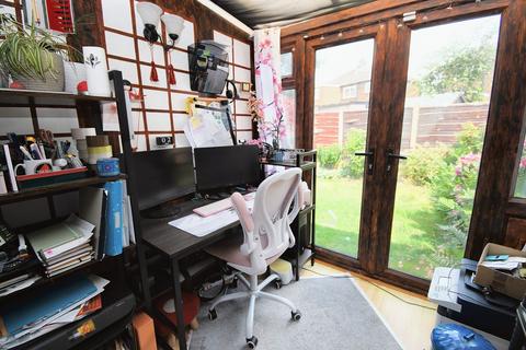 3 bedroom semi-detached house for sale, Pollitts Close, Winton, M30