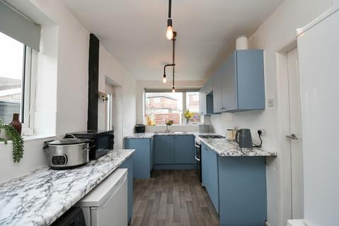 3 bedroom semi-detached house for sale, Pollitts Close, Winton, M30
