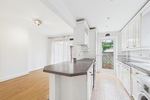 27 Abbey Road, South Croydon, CR2 8NJ