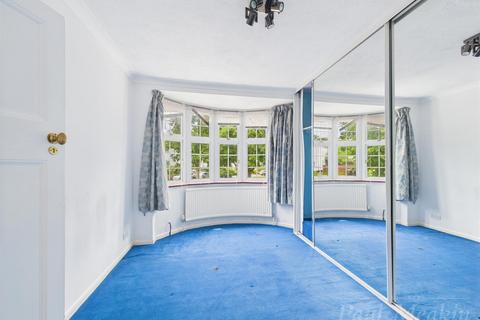 27 Abbey Road, South Croydon, CR2 8NJ
