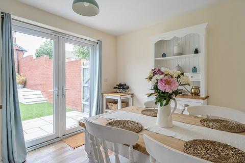 10 Ashcroft Road, Exeter, EX1 3FU