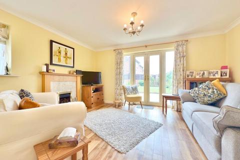 12 Ashleigh Vale, Barnsley, S70 3RL