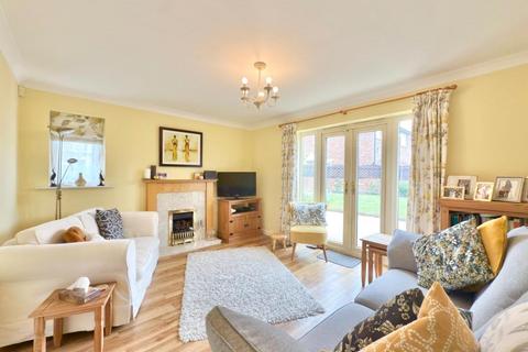 12 Ashleigh Vale, Barnsley, S70 3RL