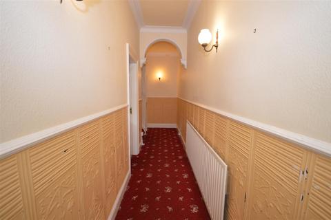 4 bedroom terraced house for sale, Somerset Road, Pudsey