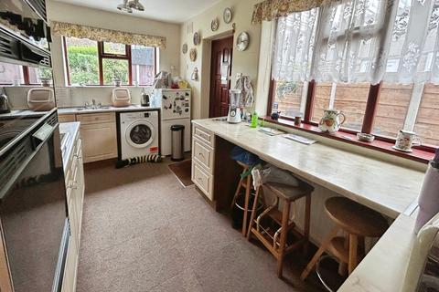3 bedroom semi-detached house for sale, Peel Green Road, Eccles, M30