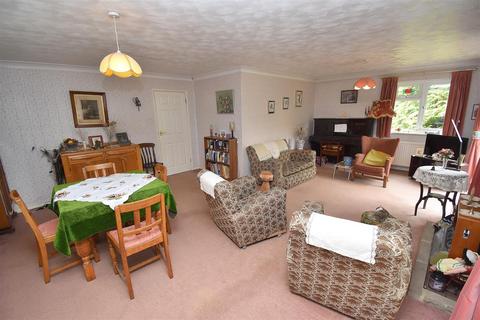 3 bedroom detached bungalow for sale, The Common, East Hanningfield