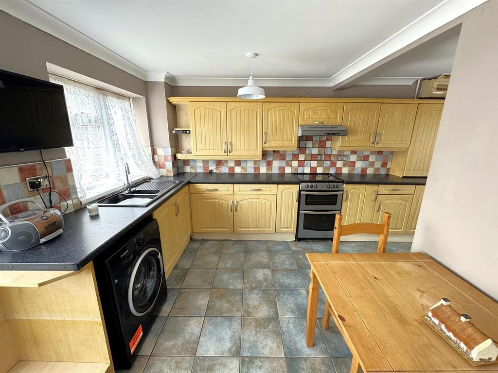 Thumbnail image5.jpg