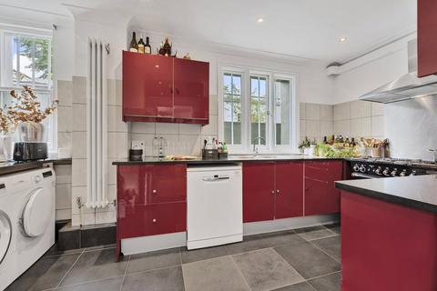 2 bedroom apartment for sale, Belsize Park Gardens, London