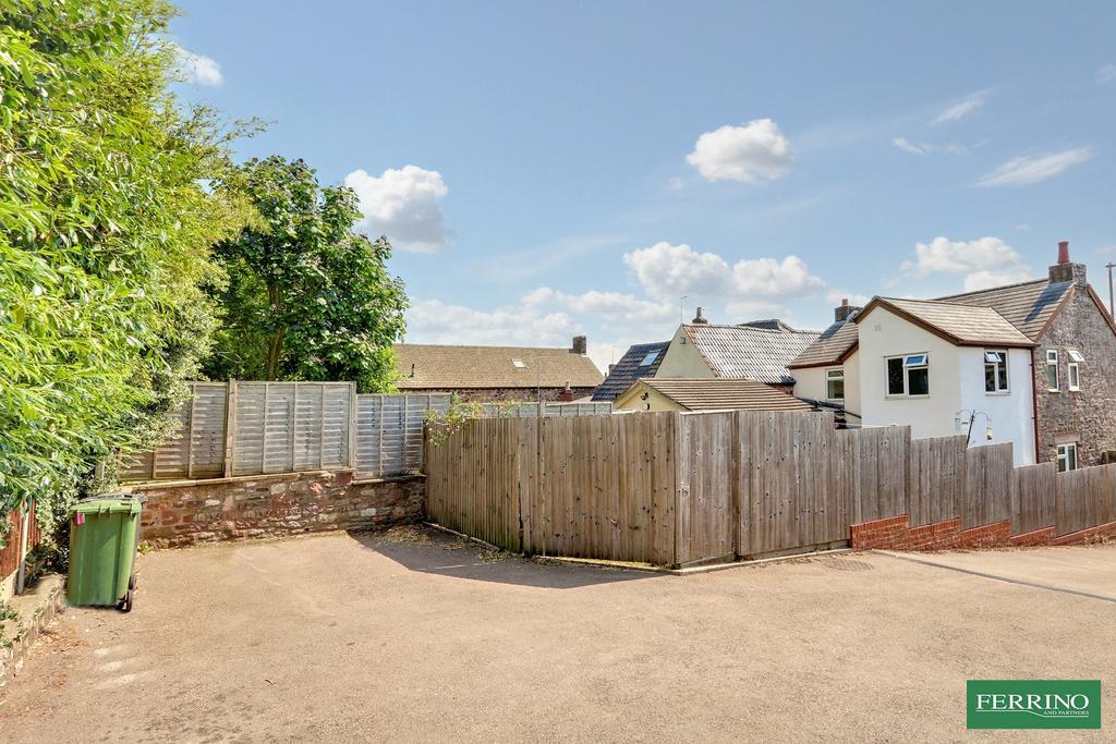 Driveway & Parking