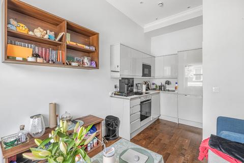 2 bedroom flat for sale, Finborough Road, Chelsea, London, SW10