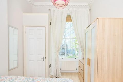 2 bedroom flat for sale, Park Place, Clifton