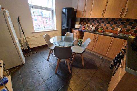 Burley Road, Leeds LS4
