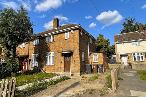 3 bedroom end of terrace house for sale, Ray Gardens, Barking IG11 OPW