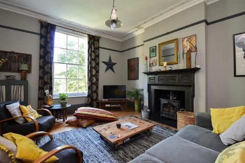 5 bedroom end of terrace house for sale, Old London Road, Hastings