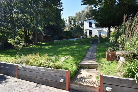 5 bedroom end of terrace house for sale, Old London Road, Hastings