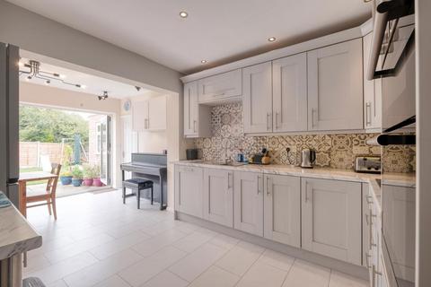 undefined, Mayhurst Close, Hollywood, B47