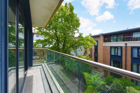 3 bedroom apartment for sale, Gloucester Avenue, Primrose Hill