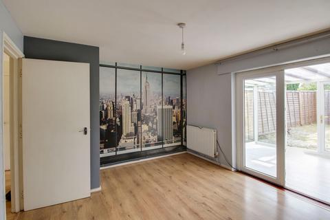1 bedroom ground floor flat for sale, Peer Road, St. Neots PE19