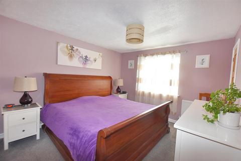 4 Ballard Close, Four Lanes, Redruth, TR16 6QN