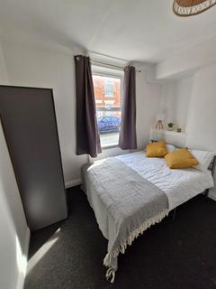 undefined, College Street, Grantham NG31