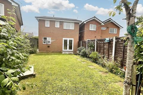 3 bedroom detached house for sale, Farmleigh Drive, Crewe, CW1