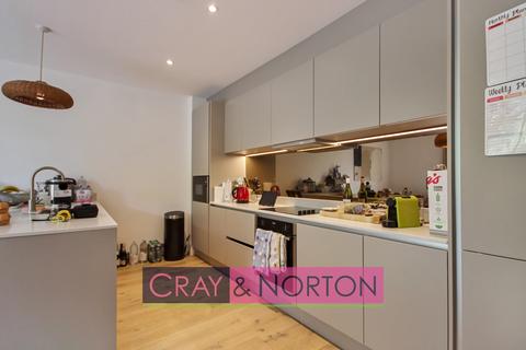 3 bedroom apartment to rent, Croham Valley Road, South Croydon, CR2